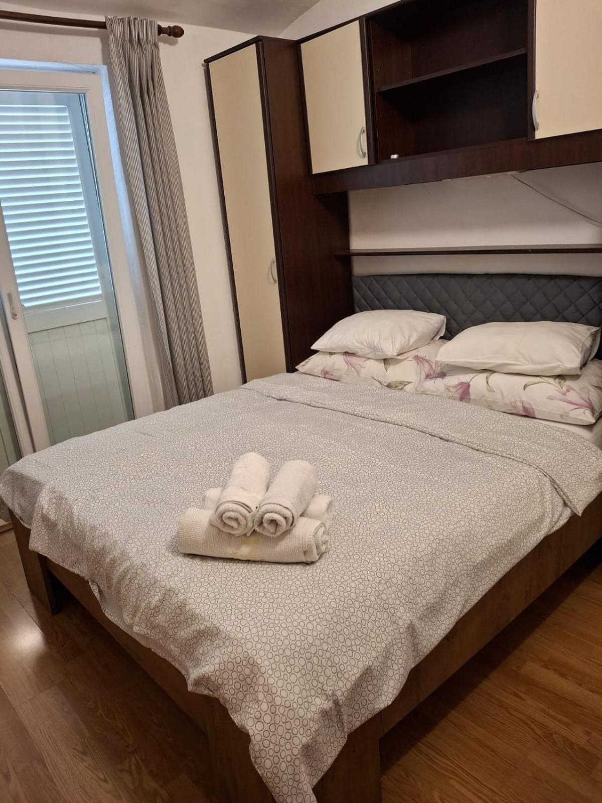 Rooms Katica B&B Раб Екстериор снимка